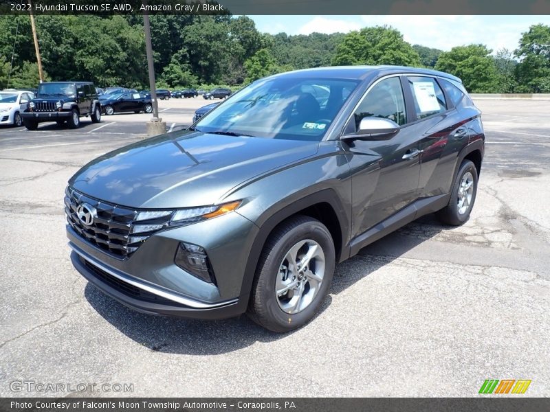 Front 3/4 View of 2022 Tucson SE AWD