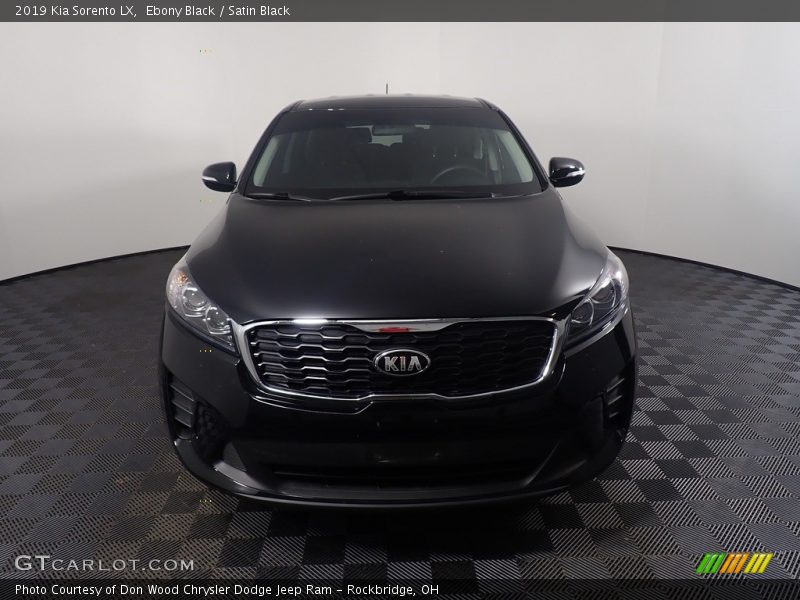 Ebony Black / Satin Black 2019 Kia Sorento LX