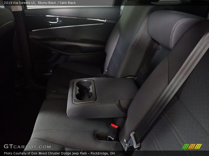 Ebony Black / Satin Black 2019 Kia Sorento LX