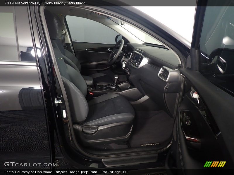 Ebony Black / Satin Black 2019 Kia Sorento LX