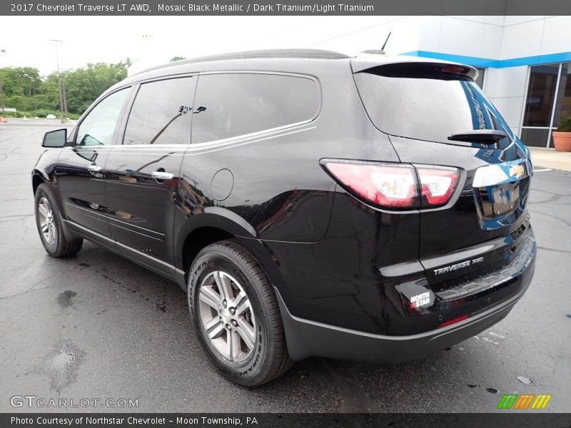 Mosaic Black Metallic / Dark Titanium/Light Titanium 2017 Chevrolet Traverse LT AWD