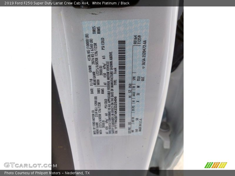 White Platinum / Black 2019 Ford F250 Super Duty Lariat Crew Cab 4x4