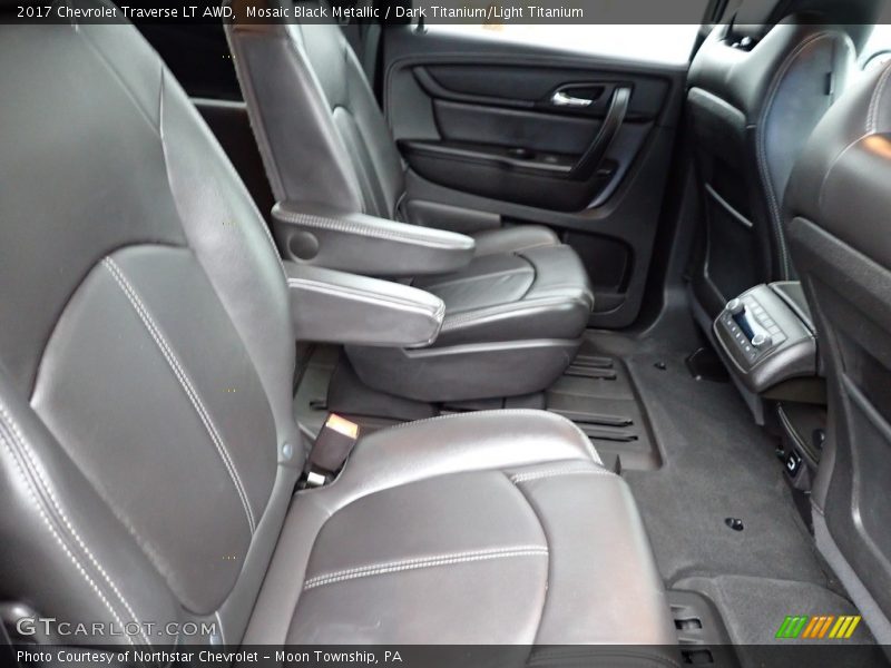 Mosaic Black Metallic / Dark Titanium/Light Titanium 2017 Chevrolet Traverse LT AWD