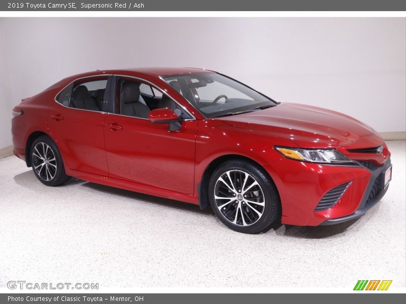 Supersonic Red / Ash 2019 Toyota Camry SE
