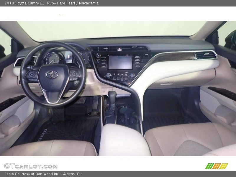 Ruby Flare Pearl / Macadamia 2018 Toyota Camry LE