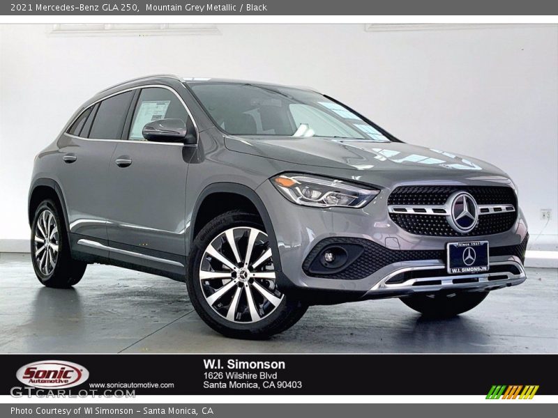 Mountain Grey Metallic / Black 2021 Mercedes-Benz GLA 250