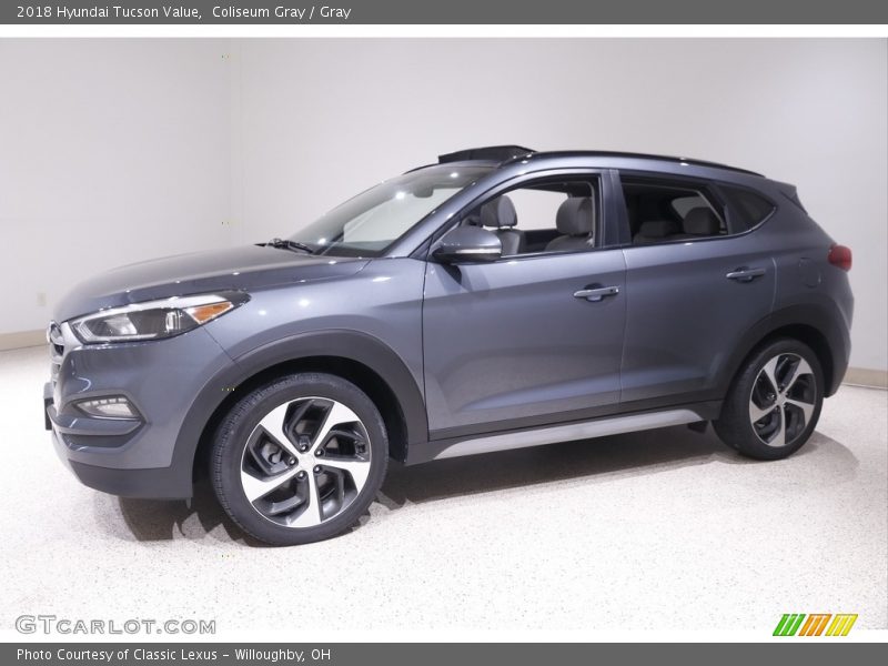 Front 3/4 View of 2018 Tucson Value