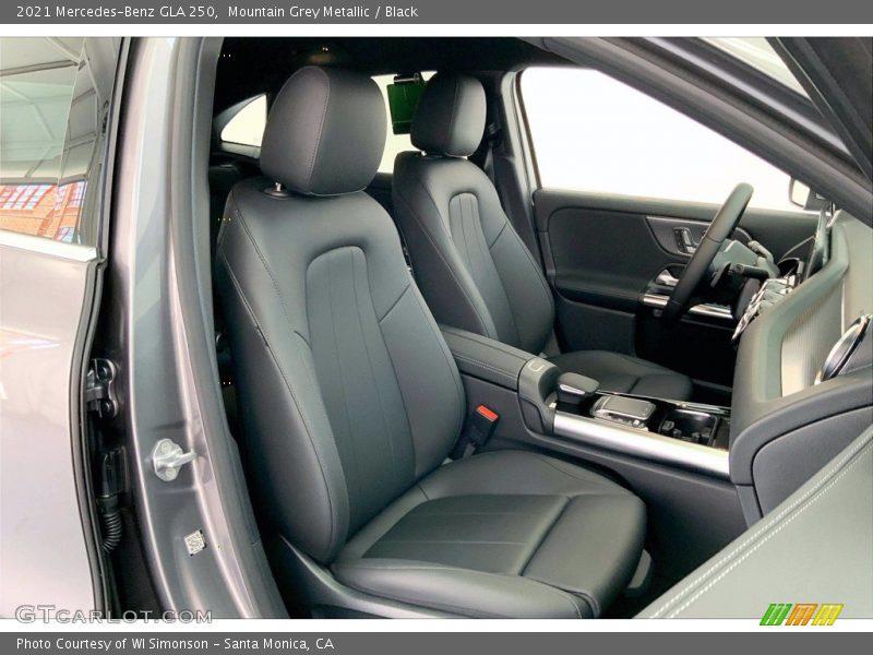 Mountain Grey Metallic / Black 2021 Mercedes-Benz GLA 250