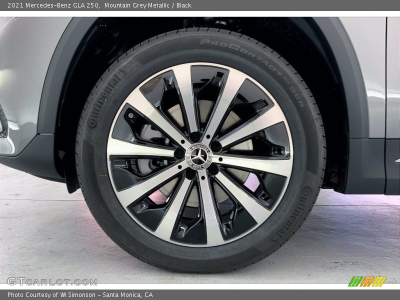 Mountain Grey Metallic / Black 2021 Mercedes-Benz GLA 250