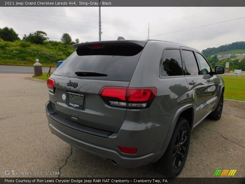 Sting-Gray / Black 2021 Jeep Grand Cherokee Laredo 4x4
