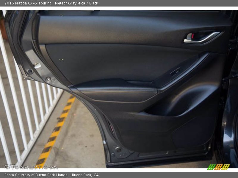 Meteor Gray Mica / Black 2016 Mazda CX-5 Touring