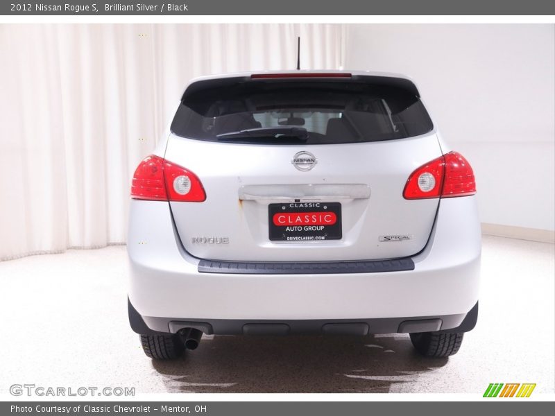 Brilliant Silver / Black 2012 Nissan Rogue S