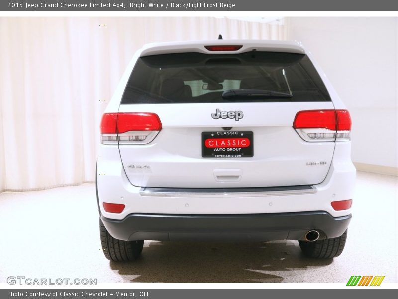 Bright White / Black/Light Frost Beige 2015 Jeep Grand Cherokee Limited 4x4