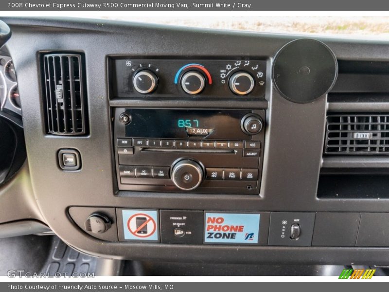 Summit White / Gray 2008 Chevrolet Express Cutaway 3500 Commercial Moving Van