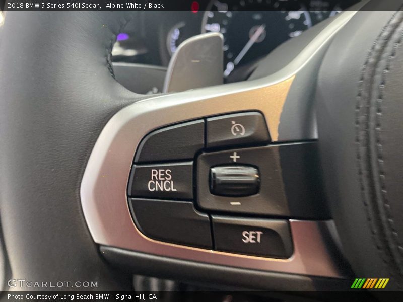 Alpine White / Black 2018 BMW 5 Series 540i Sedan