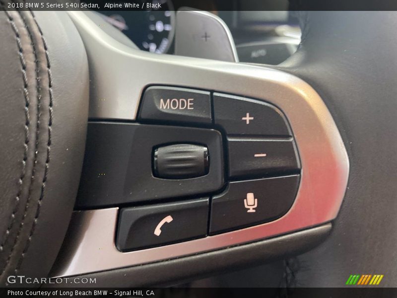 Alpine White / Black 2018 BMW 5 Series 540i Sedan