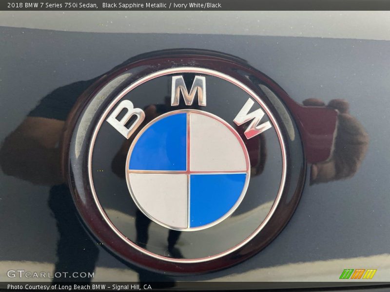 Black Sapphire Metallic / Ivory White/Black 2018 BMW 7 Series 750i Sedan