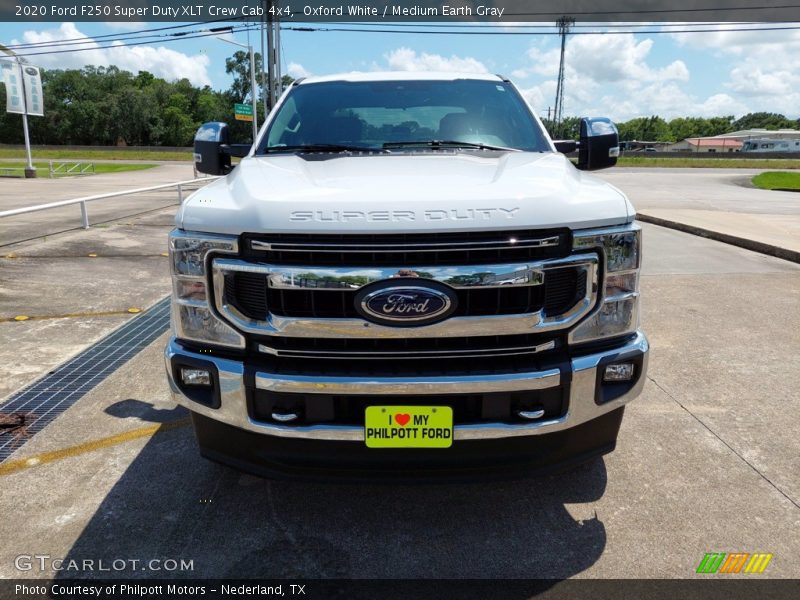 Oxford White / Medium Earth Gray 2020 Ford F250 Super Duty XLT Crew Cab 4x4