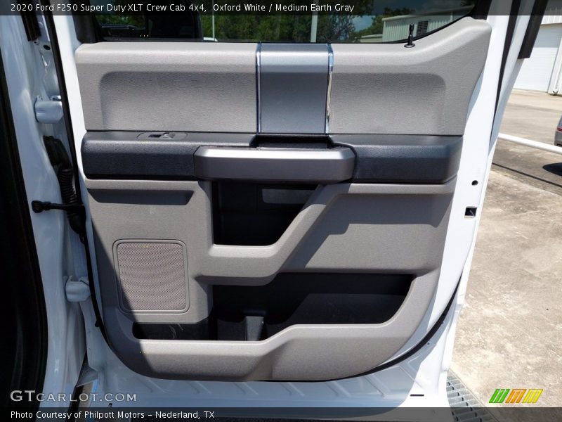 Oxford White / Medium Earth Gray 2020 Ford F250 Super Duty XLT Crew Cab 4x4