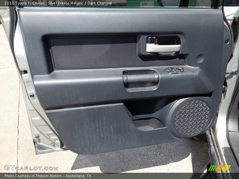 Silver Fresco Metallic / Dark Charcoal 2010 Toyota FJ Cruiser
