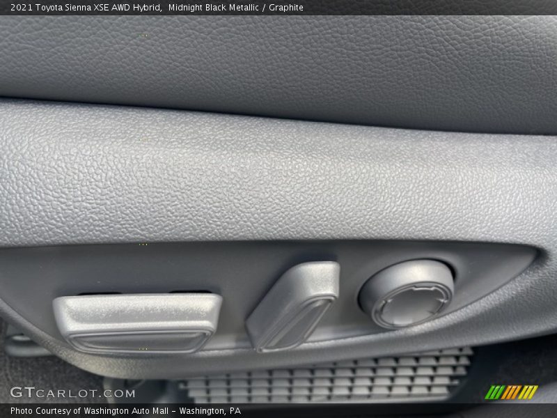 Midnight Black Metallic / Graphite 2021 Toyota Sienna XSE AWD Hybrid