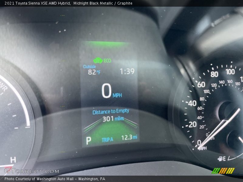 Midnight Black Metallic / Graphite 2021 Toyota Sienna XSE AWD Hybrid