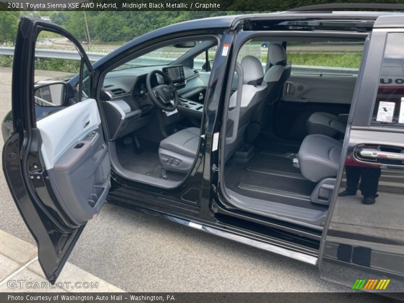 Midnight Black Metallic / Graphite 2021 Toyota Sienna XSE AWD Hybrid