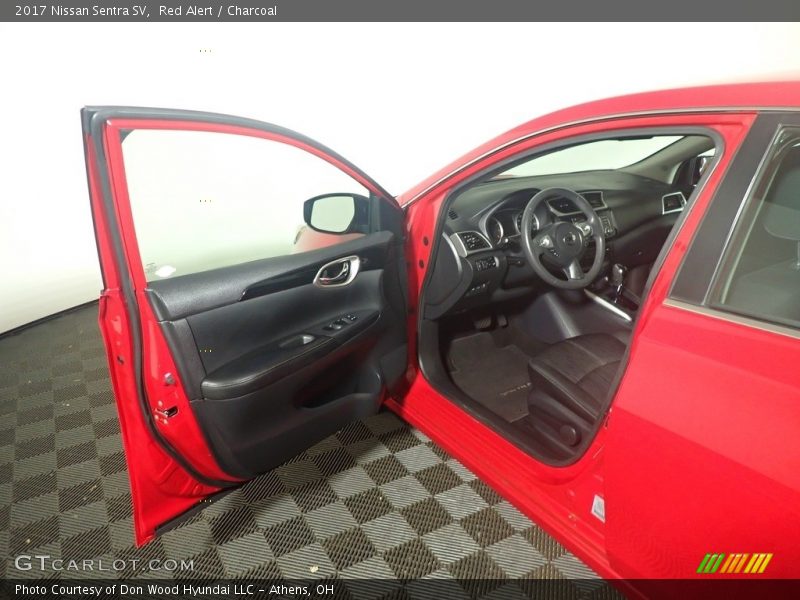 Red Alert / Charcoal 2017 Nissan Sentra SV