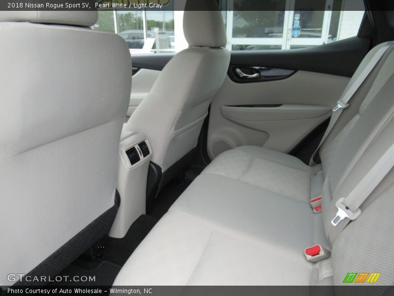 Pearl White / Light Gray 2018 Nissan Rogue Sport SV