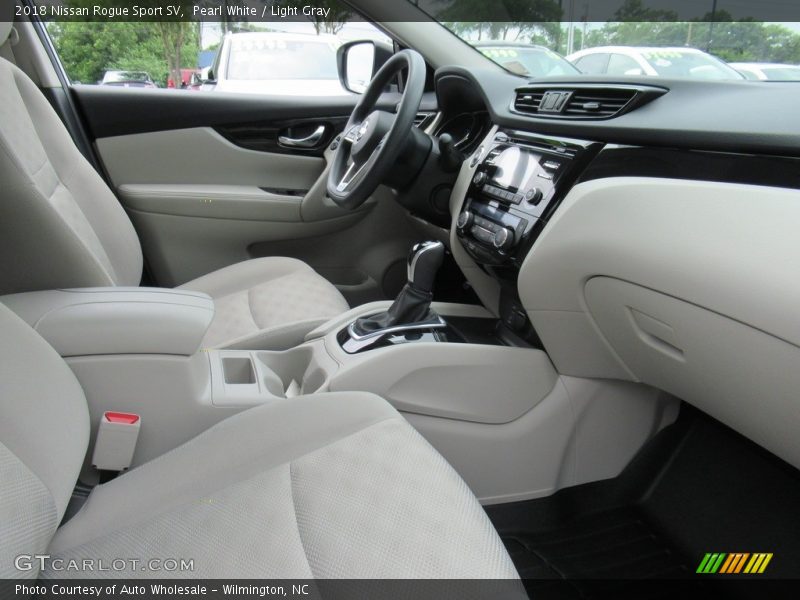 Pearl White / Light Gray 2018 Nissan Rogue Sport SV