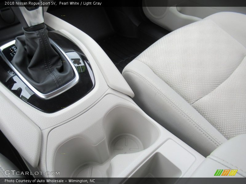 Pearl White / Light Gray 2018 Nissan Rogue Sport SV