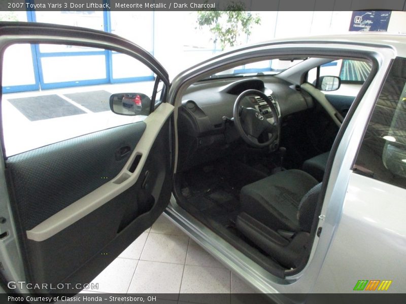 Meteorite Metallic / Dark Charcoal 2007 Toyota Yaris 3 Door Liftback