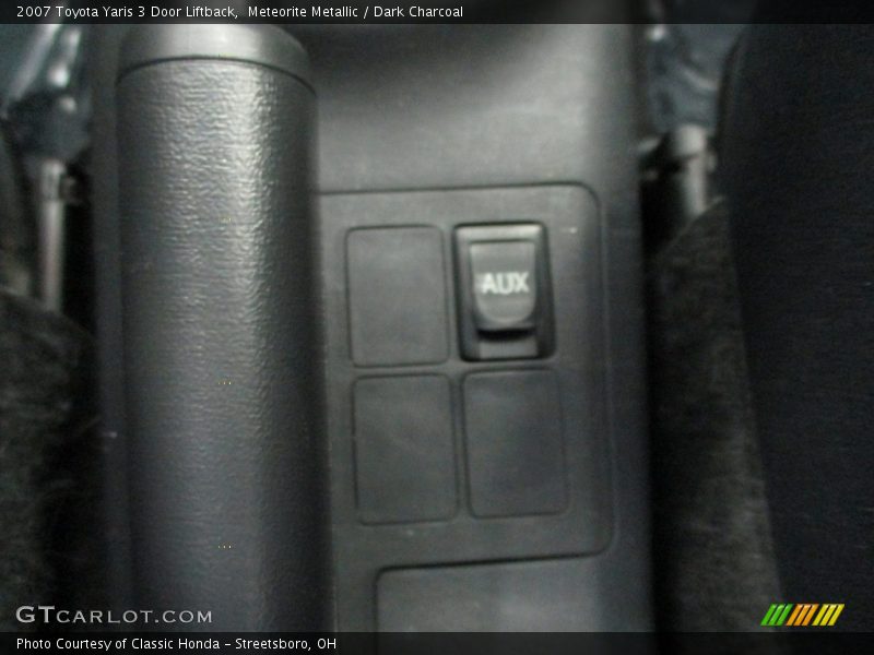 Meteorite Metallic / Dark Charcoal 2007 Toyota Yaris 3 Door Liftback