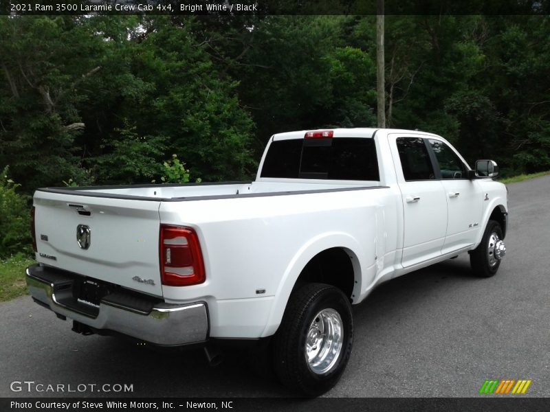 Bright White / Black 2021 Ram 3500 Laramie Crew Cab 4x4