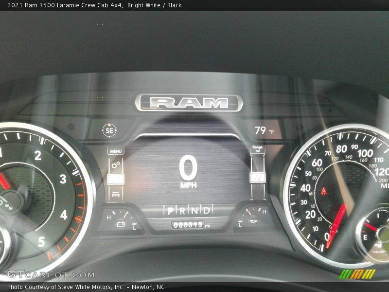 Bright White / Black 2021 Ram 3500 Laramie Crew Cab 4x4