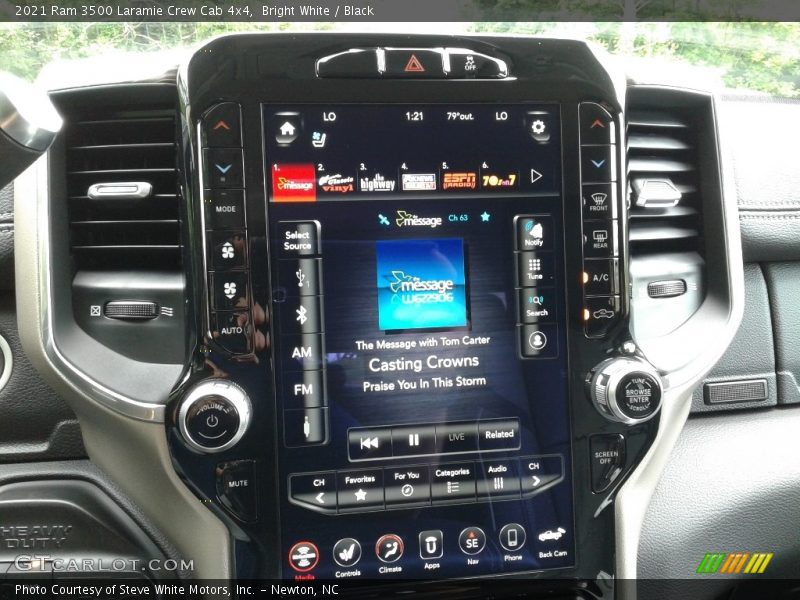 Bright White / Black 2021 Ram 3500 Laramie Crew Cab 4x4