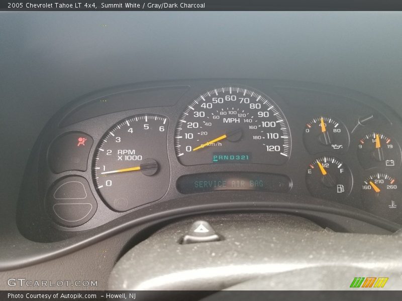 Summit White / Gray/Dark Charcoal 2005 Chevrolet Tahoe LT 4x4