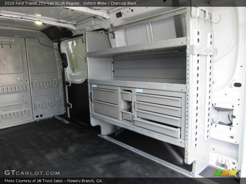 Oxford White / Charcoal Black 2016 Ford Transit 250 Van XL LR Regular