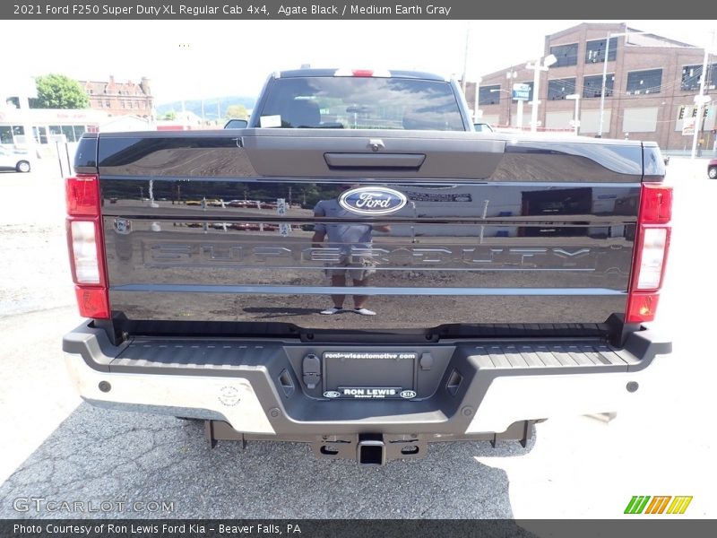 Agate Black / Medium Earth Gray 2021 Ford F250 Super Duty XL Regular Cab 4x4