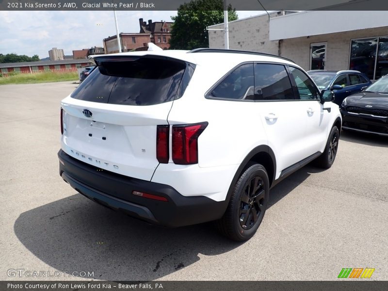 Glacial White Pearl / Black 2021 Kia Sorento S AWD