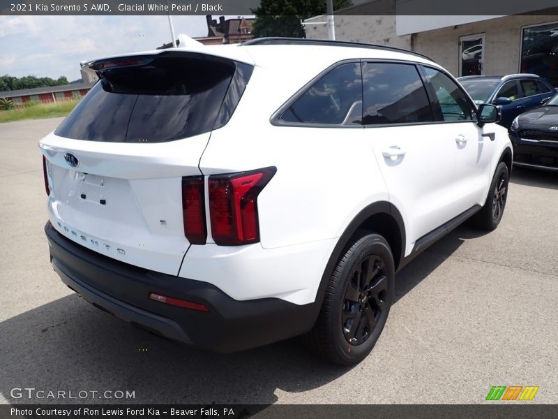 Glacial White Pearl / Black 2021 Kia Sorento S AWD