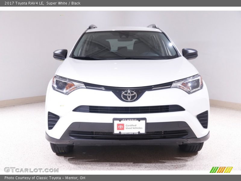 Super White / Black 2017 Toyota RAV4 LE