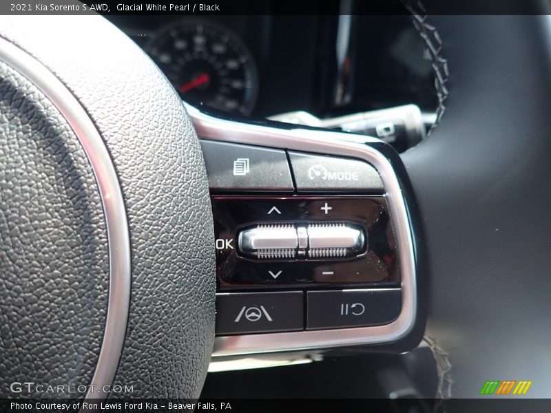 Glacial White Pearl / Black 2021 Kia Sorento S AWD