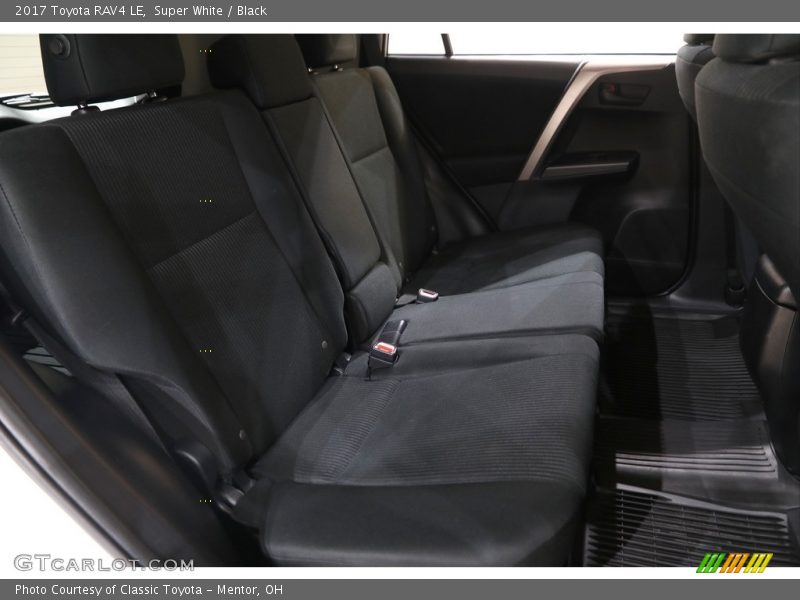 Super White / Black 2017 Toyota RAV4 LE