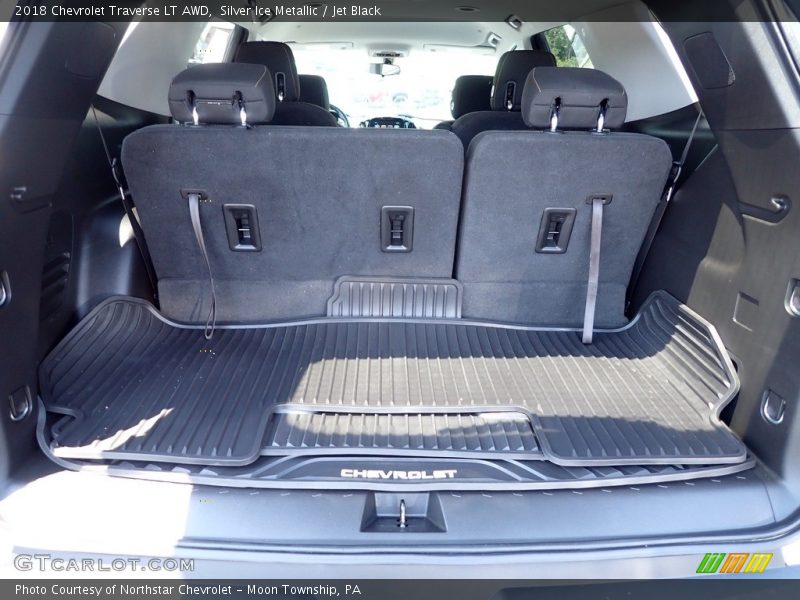 Silver Ice Metallic / Jet Black 2018 Chevrolet Traverse LT AWD