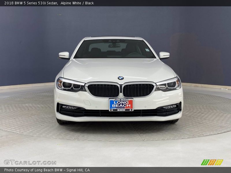 Alpine White / Black 2018 BMW 5 Series 530i Sedan