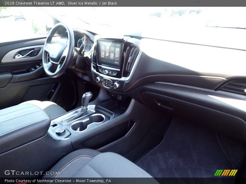 Silver Ice Metallic / Jet Black 2018 Chevrolet Traverse LT AWD