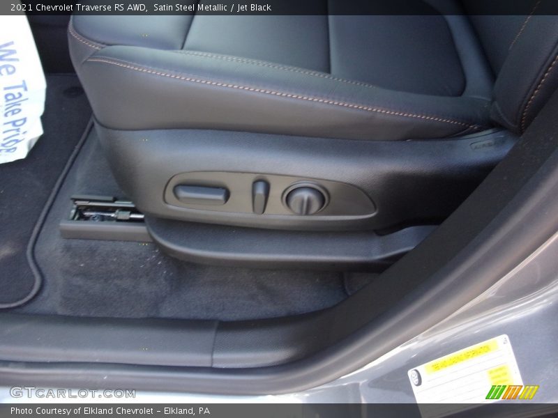 Satin Steel Metallic / Jet Black 2021 Chevrolet Traverse RS AWD