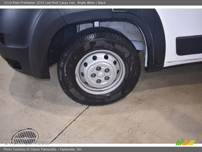 Bright White / Black 2019 Ram ProMaster 1500 Low Roof Cargo Van