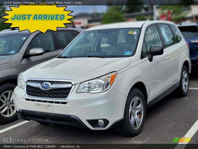 Crystal White Pearl / Gray 2016 Subaru Forester 2.5i